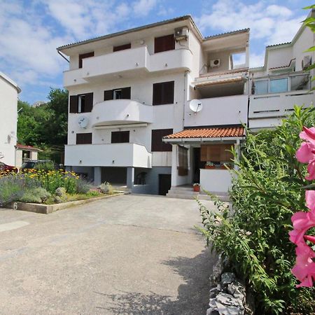Apartments Karamarko Baska  Bagian luar foto