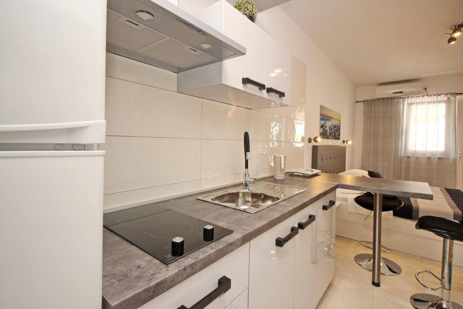 Apartments Karamarko Baska  Bagian luar foto