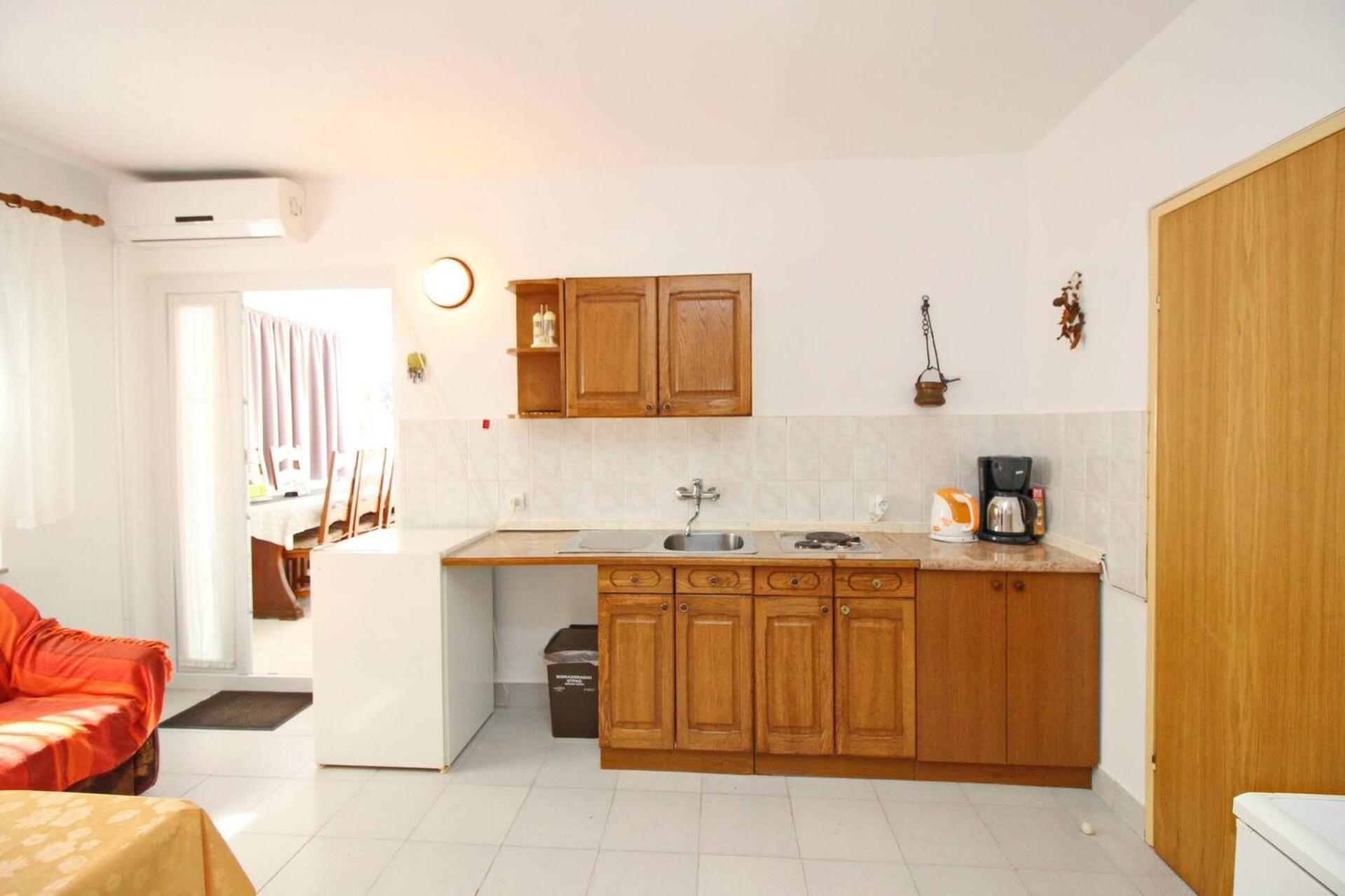 Apartments Karamarko Baska  Bagian luar foto