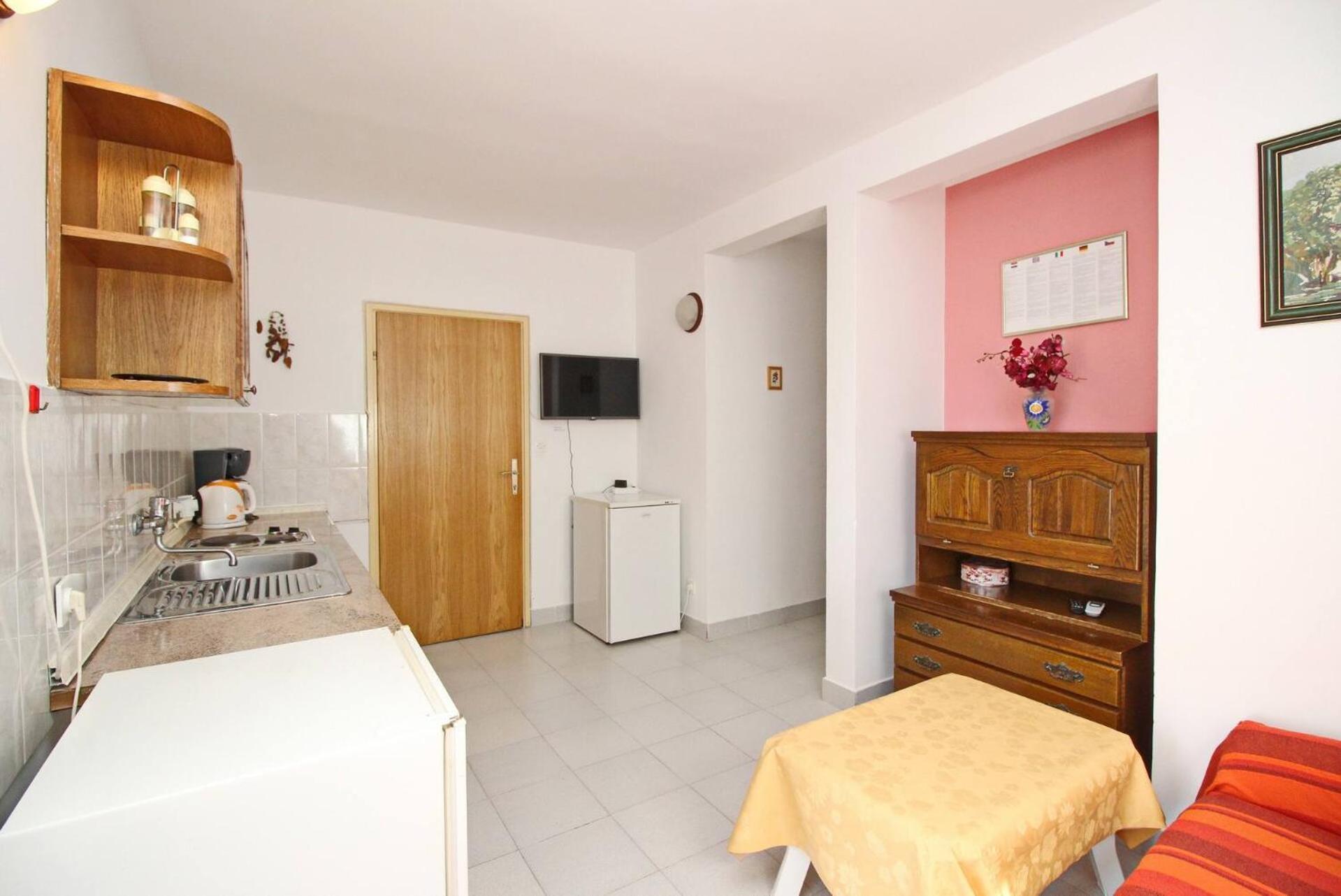 Apartments Karamarko Baska  Bagian luar foto
